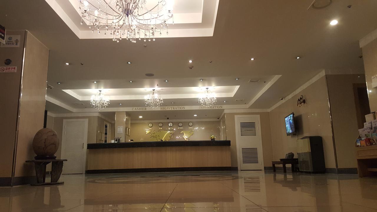Changwon Olympic Hotel الغرفة الصورة