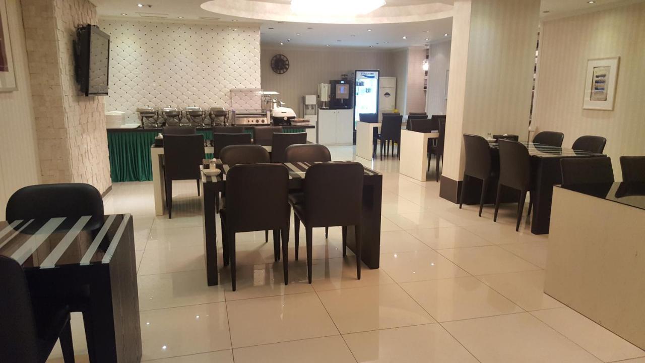 Changwon Olympic Hotel الغرفة الصورة